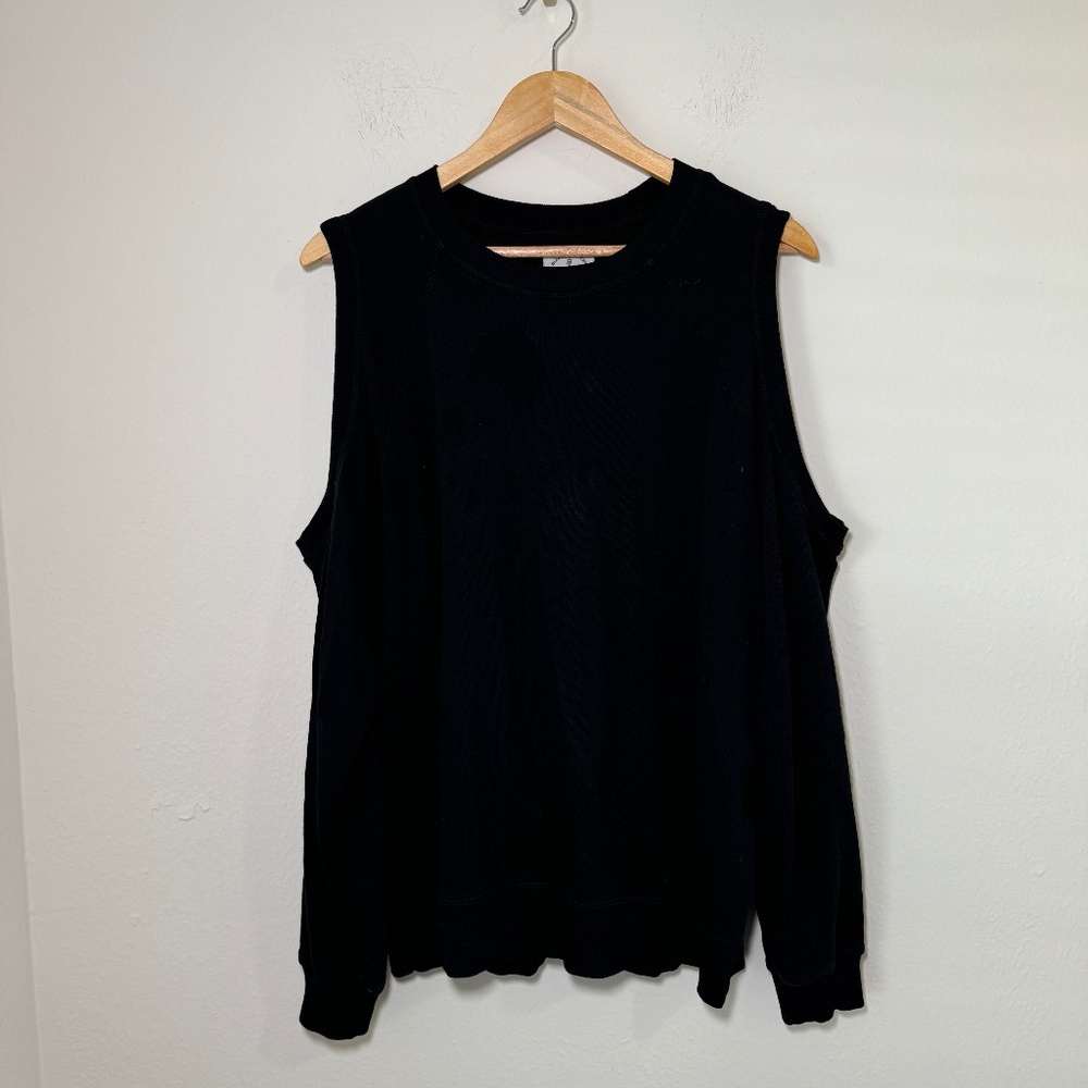 Electric & Rose Sweater Women's SM Black Cold Shoulder Solid Crew Neck